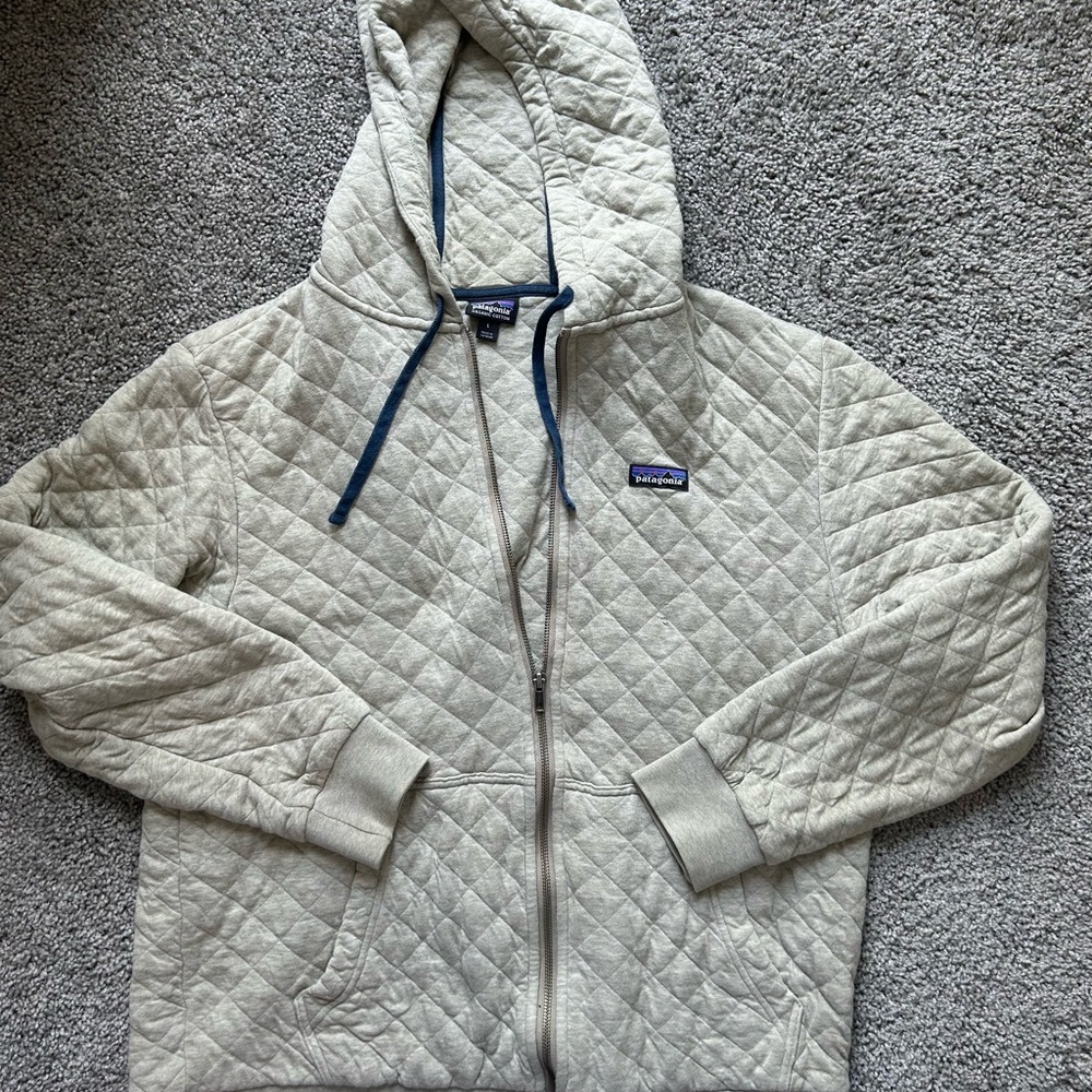 Patagonia Organic Cotton Quilted Jacket in Gray and Blue